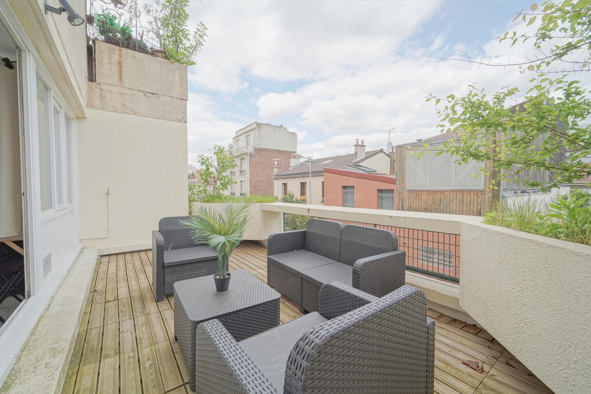 생투앙 Complete 1Br With Balcony Only 5 Min. On Foot To Metro By Doorman 아파트 외부 사진
